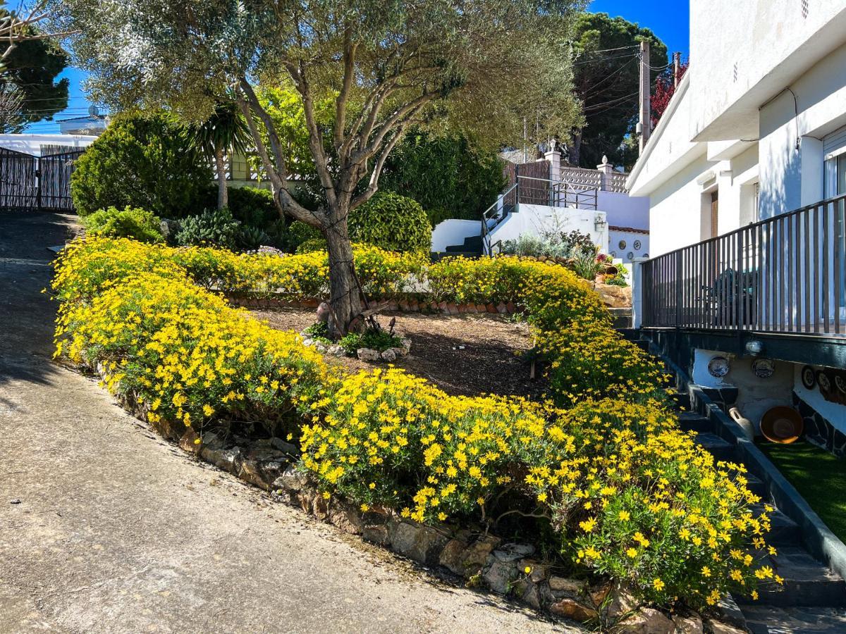 Vivalidays Casa Ricardo Villa Sant Cebria de Vallalta ภายนอก รูปภาพ