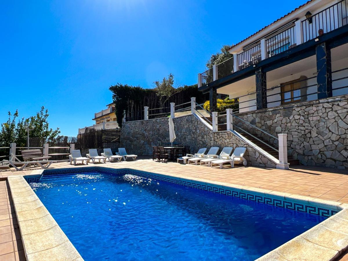Vivalidays Casa Ricardo Villa Sant Cebria de Vallalta ภายนอก รูปภาพ